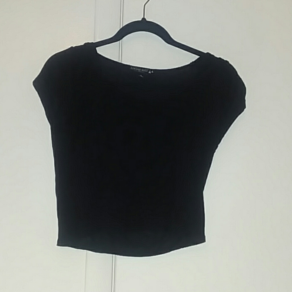 👕👧Women's Size L Crop Top; Living Doll LA👧👕